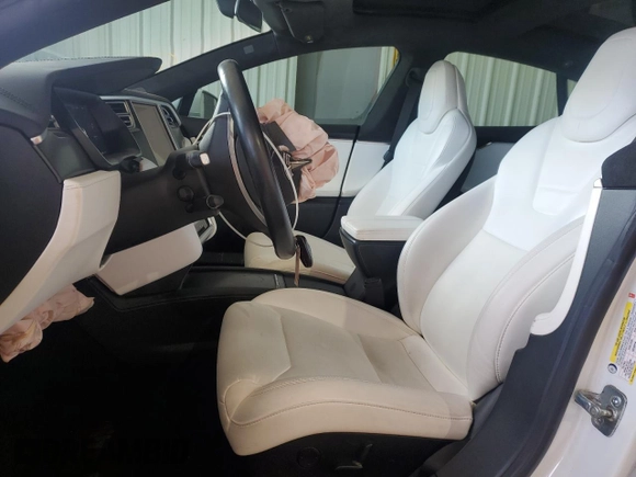 2017 Tesla Model S 100D с VIN 5YJSA1E26HF212985, выставлен на аукционе Copart как лот 46702705 с пробегом 58 179 миль миль и Списание • Salvage title. История ставок и продаж доступна на DreamBid. Изображение 7.
