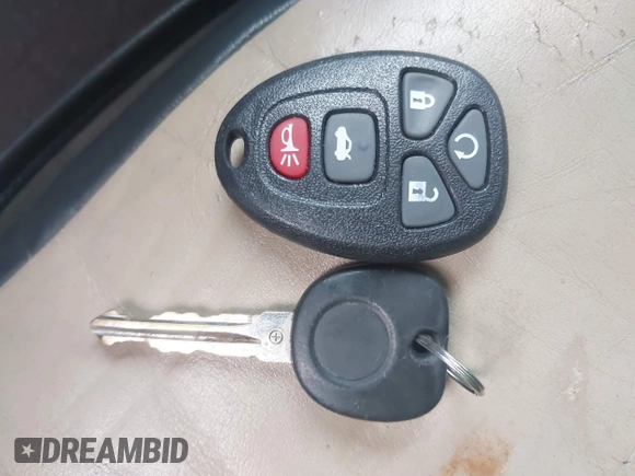 2007 Pontiac Solstice z VIN 1G2MB35B47Y119340, wystawiony jako IAAI lot #42087786 z przebiegiem 72 575 mil mil oraz . Historia ofert i sprzedaży dostępna na DreamBid. Obrazek 11.