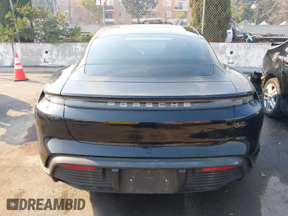2022 Porsche Taycan z VIN WP0AA2Y10NSA11640, wystawiony jako IAAI lot #41215410 z przebiegiem 25 749 mil mil oraz . Historia ofert i sprzedaży dostępna na DreamBid. Obrazek 16.