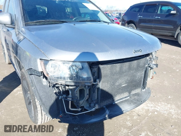 2017 Jeep Compass High Altitude z VIN 1C4NJCEB5HD166016, wystawiony jako IAAI lot #41843930 z przebiegiem 146 161 mil mil oraz . Historia ofert i sprzedaży dostępna na DreamBid. Obrazek 6.
