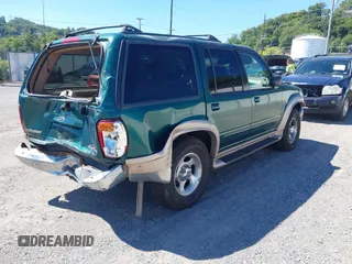 2000 Ford Explorer Eddie Bauer с VIN 1FMZU74E9YZB26239, выставлен на аукционе IAAI как лот 40233257 с пробегом 193 592 миль миль и . История ставок и продаж доступна на DreamBid. Изображение 4.