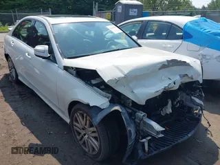 2009 Mercedes-Benz C 300 Sport с VIN WDDGF81X09F250443, выставлен на аукционе IAAI как лот 42448866 с пробегом 228 953 миль миль и . История ставок и продаж доступна на DreamBid. Изображение 1.