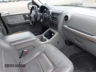 2004 Ford Expedition Special Service with VIN 1FMFU16L84LA97311, listed as a IAAI auction lot 42261974 with Not provided miles and . Bid and sale history available at DreamBid. Image 5.