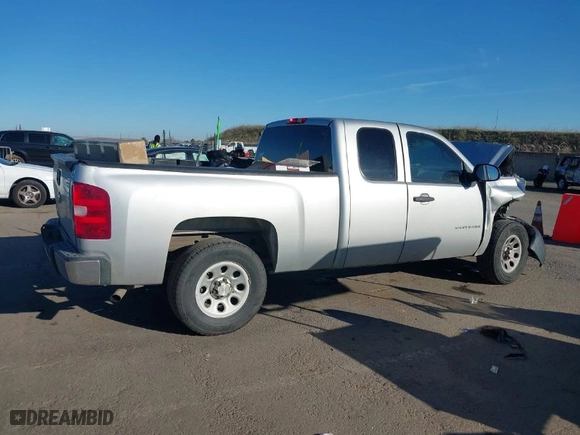 2012 Chevrolet Silverado 1500 Work Truck with VIN 1GCRCPEX9CZ127696, listed as a IAAI auction lot 41333607 with 195,024 mi miles. Bid and sale history available at carsss.com. Image 13.