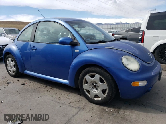 2001 Volkswagen Beetle GLS с VIN 3VWCB21C11M435990, выставлен на аукционе Copart как лот 49212495 с пробегом 60 090 миль миль и Чистый • Clean title. История ставок и продаж доступна на DreamBid. Изображение 4.