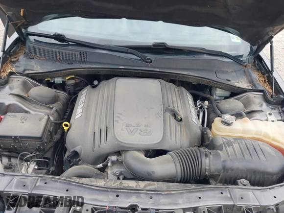 2014 Chrysler 300 with VIN 2C3CCAET3EH280310, listed as a IAAI auction lot 41664105 with 92,316 mi miles. Bid and sale history available at carsss.com. Image 10.