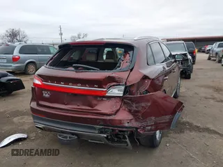 2016 Lincoln MKX Reserve z VIN 2LMPJ6LP0GBL42595, wystawiony jako IAAI lot #41248786 z przebiegiem 99 895 mil mil oraz . Historia ofert i sprzedaży dostępna na DreamBid. Obrazek 6.