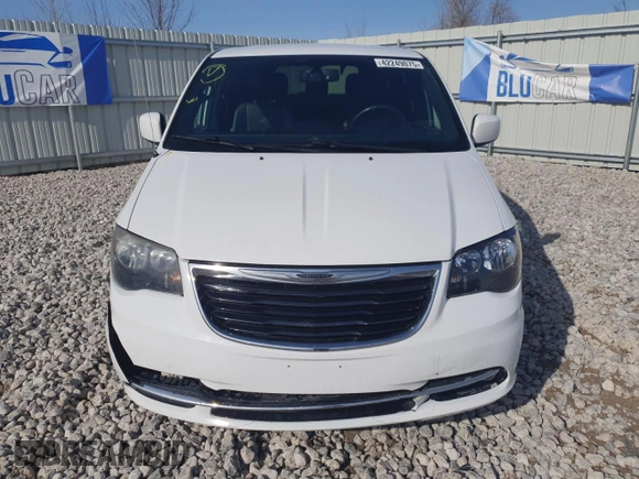 2014 Chrysler Town & Country S with VIN 2C4RC1HG9ER195342, listed as a Copart auction lot 42249075 with 127,210 mi miles and Clean Title. Bid and sale history available at carsss.com. Image 5.