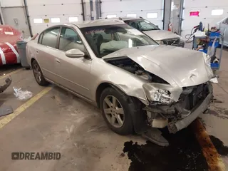 2002 Nissan Altima S with VIN 1N4AL11D22C216832, listed as a IAAI auction lot 41526142 with 1 mi miles. Bid and sale history available at carsss.com. Image 1.