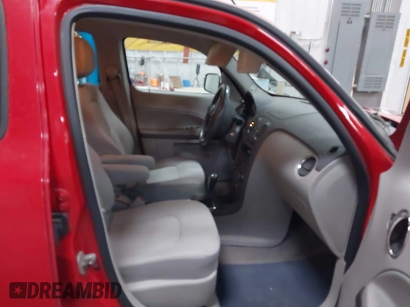 2009 Chevrolet HHR 2LT with VIN 3GNCA53V79S590242, listed as a IAAI auction lot 42342592 with 131,245 mi miles and . Bid and sale history available at DreamBid. Image 5.