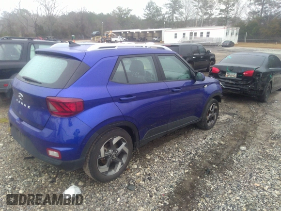 2022 Hyundai Venue SEL with VIN KMHRC8A33NU201733, listed as a IAAI auction lot 41566140 with 130,000 mi miles and . Bid and sale history available at DreamBid. Image 4.