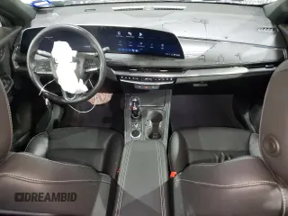 2024 Cadillac XT4 FWD Premium Luxury with VIN 1GYFZCR48RF141684, listed as a Copart auction lot 47552185 with 26,958 mi miles and Clean title. Bid and sale history available at DreamBid. Image 8.