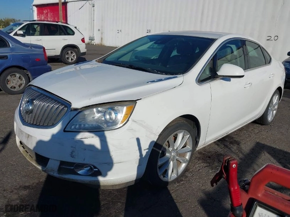 2015 Buick Verano Convenience Group with VIN 1G4PR5SK9F4105374, listed as a IAAI auction lot 40541566 with 199,877 mi miles. Bid and sale history available at carsss.com. Image 2.