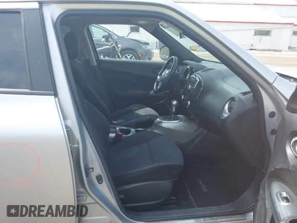 2011 Nissan Juke SL with VIN JN8AF5MV6BT023875, listed as a IAAI auction lot 42124682 with 145,901 mi miles. Bid and sale history available at carsss.com. Image 5.