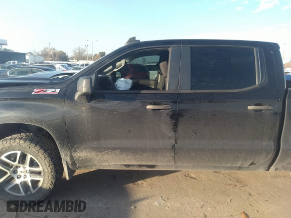 2020 Chevrolet Silverado 1500 Custom Trail Boss with VIN 1GCPYCEF5LZ122181, listed as a IAAI auction lot 41359648 with 138,028 mi miles and . Bid and sale history available at DreamBid. Image 14.