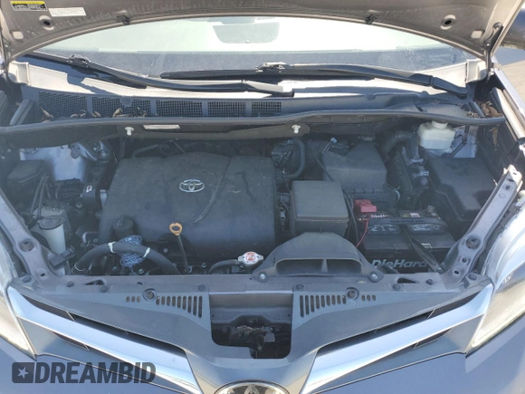 2020 Toyota Sienna XLE z VIN 5TDDZ3DC3LS236382, wystawiony jako Copart lot #57954705 z przebiegiem 69 761 mil mil oraz Szkoda całkowita • Salvage title. Historia ofert i sprzedaży dostępna na DreamBid. Obrazek 12.