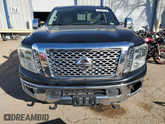 2017 Nissan Titan SL z VIN 1N6BA1F20HN522403, wystawiony jako Copart lot #87477114 z przebiegiem 98 084 mil mil oraz Szkoda całkowita • Salvage title. Historia ofert i sprzedaży dostępna na DreamBid. Obrazek 5.
