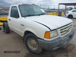 2001 Ford Ranger XL with VIN 1FTYR10C21PA20994, listed as a IAAI auction lot 42135738 with 176,913 mi miles. Bid and sale history available at carsss.com. Image 1.