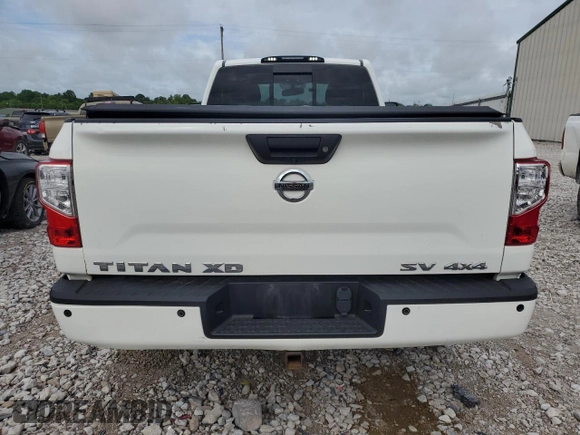 2017 Nissan Titan SV z VIN 1N6AA1RP1HN561729, wystawiony jako Copart lot #56866115 z przebiegiem 27 590 mil mil oraz Szkoda całkowita • Salvage title. Historia ofert i sprzedaży dostępna na DreamBid. Obrazek 6.