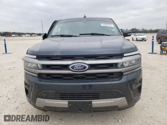 2023 Ford Expedition XLT with VIN 1FMJU1H86PEA52332, listed as a Copart auction lot 44500725 with 14,961 mi miles and Salvage Title. Bid and sale history available at carsss.com. Image 5.