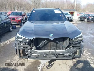 2019 BMW X5 xDrive40i with VIN 5UXCR6C51KLL64523, listed as a IAAI auction lot 42015761 with 90,371 mi miles and . Bid and sale history available at DreamBid. Image 6.