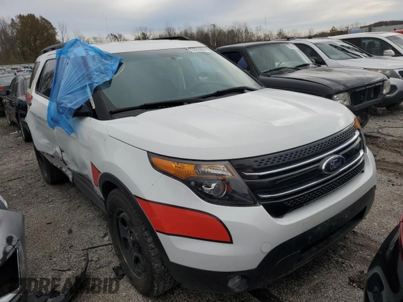 2013 Ford Utility Police Interceptor with VIN 1FM5K8AR0DGA42379, listed as a Copart auction lot 65809484 with 56,955 mi miles and Salvage Title. Bid and sale history available at carsss.com. Image 4.
