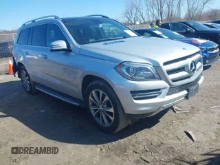 2015 Mercedes-Benz GL-Class GL 450 with VIN 4JGDF6EE5FA613026, listed as a IAAI auction lot 41933890 with 103,920 mi miles. Bid and sale history available at carsss.com. Image 1.