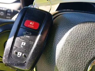 2021 Toyota RAV4 Hybrid XSE with VIN 4T3E6RFV7MU033736, listed as a IAAI auction lot 41640884 with 35,563 mi miles and . Bid and sale history available at DreamBid. Image 11.