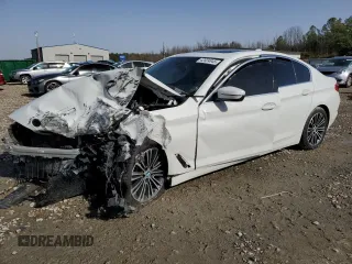 2019 BMW 5 Series 530i xDrive z VIN WBAJA7C53KWW09727, wystawiony jako Copart lot #42024845 z przebiegiem 72 665 mil mil oraz Szkoda całkowita • Salvage title. Historia ofert i sprzedaży dostępna na DreamBid. Obrazek 1.