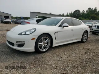2012 Porsche Panamera z VIN WP0AA2A75CL014357, wystawiony jako Copart lot #59116595 z przebiegiem 119 256 mil mil oraz Szkoda całkowita • Salvage title. Historia ofert i sprzedaży dostępna na DreamBid. Obrazek 1.