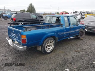 1994 Toyota Pickup z VIN 4TARN93P7RZ250278, wystawiony jako IAAI lot #41487303 z przebiegiem 119 875 mil mil oraz . Historia ofert i sprzedaży dostępna na DreamBid. Obrazek 4.