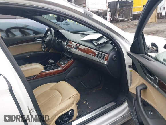 2012 Audi A8 с VIN WAUAVAFD9CN025571, выставлен на аукционе IAAI как лот 41919518 с пробегом 134 341 миль миль и . История ставок и продаж доступна на DreamBid. Изображение 5.