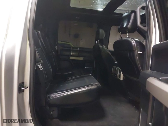 2018 Ford F-150 XL with VIN 1FTEW1E58JFB77571, listed as a IAAI auction lot 41364380 with 92,231 mi miles. Bid and sale history available at carsss.com. Image 8.
