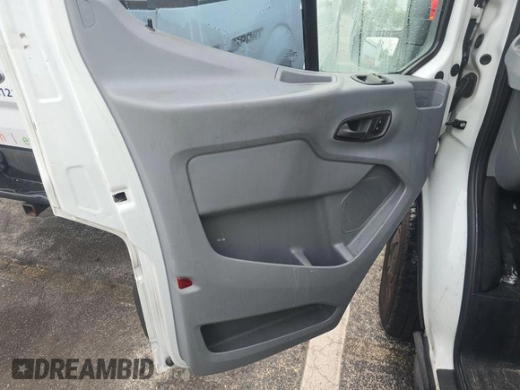 2018 Ford Transit с VIN 1FTYR2CM1JKB10502, выставлен на аукционе IAAI как лот 42849107 с пробегом 249 727 миль миль и . История ставок и продаж доступна на DreamBid. Изображение 21.