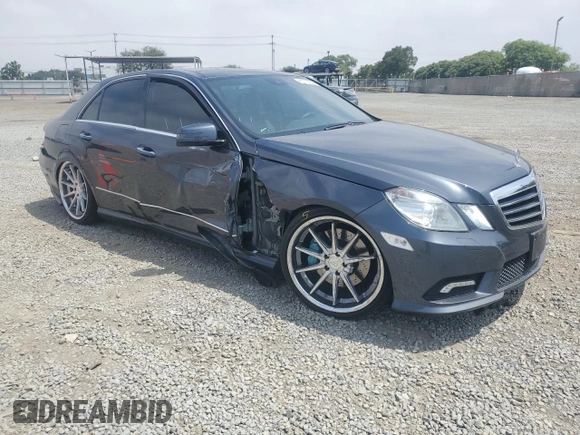 2010 Mercedes-Benz E 550 Luxury с VIN WDDHF7CB7AA225685, выставлен на аукционе Copart как лот 60713225 с пробегом 176 210 миль миль и Списание • Salvage title. История ставок и продаж доступна на DreamBid. Изображение 4.