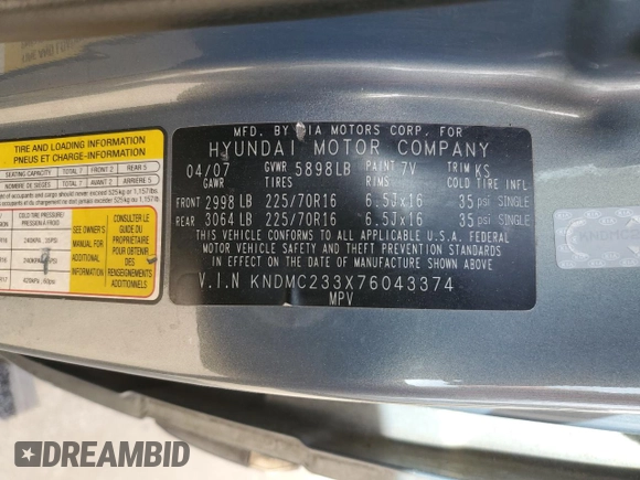 2007 Hyundai Entourage GLS z VIN KNDMC233X76043374, wystawiony jako Copart lot #47370275 z przebiegiem 147 820 mil mil oraz Szkody całkowita. Historia ofert i sprzedaży dostępna na DreamBid. Obrazek 16.