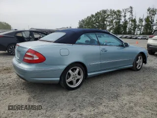 2004 Mercedes-Benz CLK 500 z VIN WDBTK75G44T020762, wystawiony jako Copart lot #56424375 z przebiegiem 63 994 mil mil oraz Szkody całkowita. Historia ofert i sprzedaży dostępna na DreamBid. Obrazek 3.