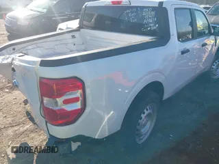 2022 Ford Maverick XL z VIN 3FTTW8E99NRA98678, wystawiony jako IAAI lot #41799945 z przebiegiem 46 772 mil mil oraz . Historia ofert i sprzedaży dostępna na DreamBid. Obrazek 4.