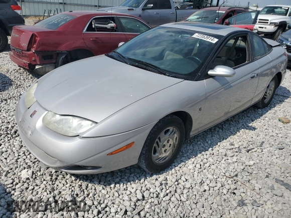 2001 Saturn SC z VIN 1G8ZR12711Z109068, wystawiony jako Copart lot #72353914 z przebiegiem 116 559 mil mil oraz Szkody całkowita. Historia ofert i sprzedaży dostępna na DreamBid. Obrazek 1.