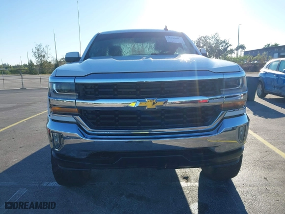 2017 Chevrolet Silverado 1500 LT with VIN 1GCVKREC7HZ216507, listed as a IAAI auction lot 41828407 with 138,294 mi miles. Bid and sale history available at carsss.com. Image 6.