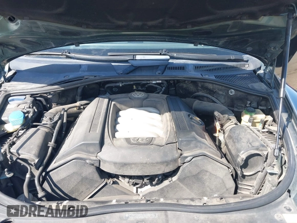 2004 Volkswagen Touareg with VIN WVGEM77L54D061132, listed as a IAAI auction lot 42127905 with 146,801 mi miles and . Bid and sale history available at DreamBid. Image 10.