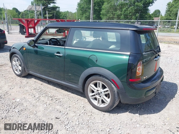 2011 MINI Clubman z VIN WMWZF3C58BTY00588, wystawiony jako IAAI lot #42157453 z przebiegiem 102 947 mil mil oraz . Historia ofert i sprzedaży dostępna na DreamBid. Obrazek 3.