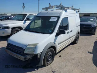 2010 Ford Transit Connect XL z VIN NM0LS7AN8AT020763, wystawiony jako IAAI lot #41840862 z przebiegiem 163 796 mil mil oraz . Historia ofert i sprzedaży dostępna na DreamBid. Obrazek 2.
