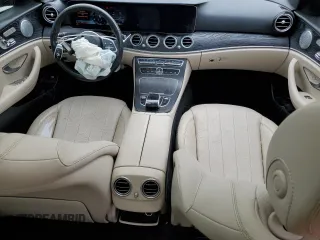 2019 Mercedes-Benz E-Class E 300 with VIN WDDZF4KB4KA525755, listed as a Copart auction lot 84372664 with 0 mi miles and Salvage Title. Bid and sale history available at carsss.com. Image 8.