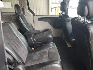 2014 Chrysler Town & Country Touring L 30th Anniversary with VIN 2C4RC1CG5ER424672, listed as a Copart auction lot 52248845 with 126,849 mi miles and Salvage title. Bid and sale history available at DreamBid. Image 11.