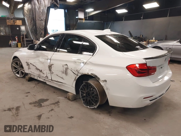 2018 BMW 3 Series 330i xDrive with VIN WBA8D9G56JNU72833, listed as a IAAI auction lot 41287671 with 93,529 mi miles. Bid and sale history available at carsss.com. Image 3.