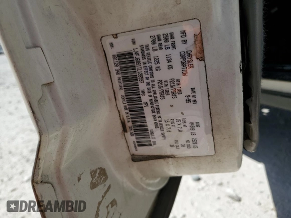1996 Jeep Cherokee Sport with VIN 1J4FJ68S1TL128597, listed as a Copart auction lot 49600545 with 201,074 mi miles and Salvage title. Bid and sale history available at DreamBid. Image 13.
