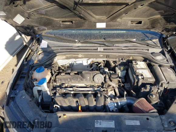 2013 Volkswagen Jetta SE z VIN 3VWDP7AJ4DM354519, wystawiony jako IAAI lot #42001917 z przebiegiem 130 851 mil mil oraz . Historia ofert i sprzedaży dostępna na DreamBid. Obrazek 10.