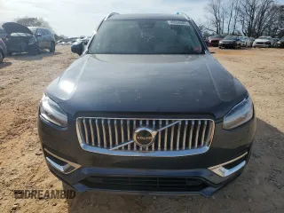 2023 Volvo XC90 Plus with VIN YV4062PN0P1907117, listed as a Copart auction lot 49658685 with 24,392 mi miles and Salvage Title. Bid and sale history available at carsss.com. Image 5.
