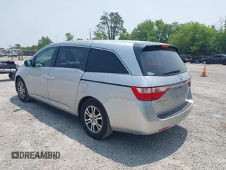 2012 Honda Odyssey EX z VIN 5FNRL5H44CB038825, wystawiony jako IAAI lot #42411401 z przebiegiem 214 164 mil mil oraz . Historia ofert i sprzedaży dostępna na DreamBid. Obrazek 3.